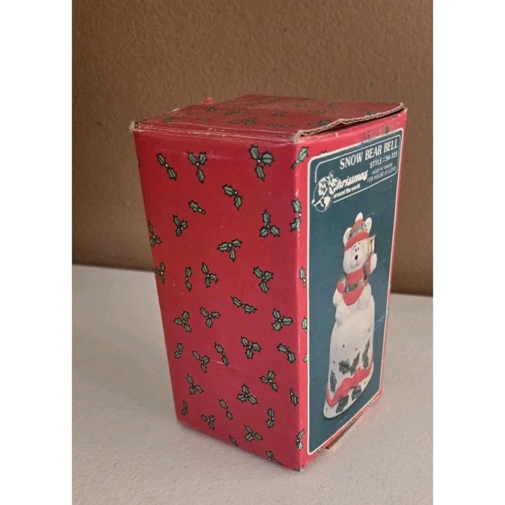 Vintage House of Lloyd Christmas‎ Around the World Snow Bear Bell